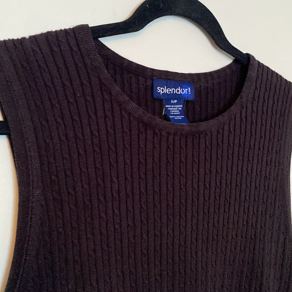 Splendor! Small Navy Vest - Picture 2 of 3